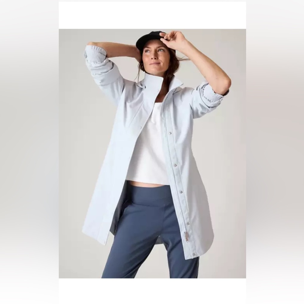 Brand New ATHLETA RainOut Sutro Long Trench in Snowfall Blue Size Large